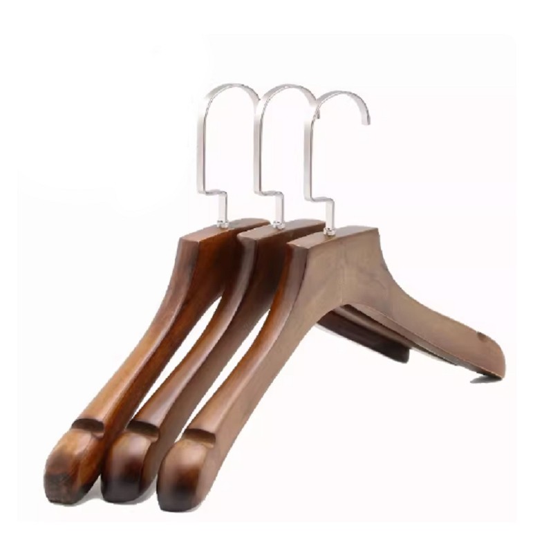 Kokybiškos medinės pakabos